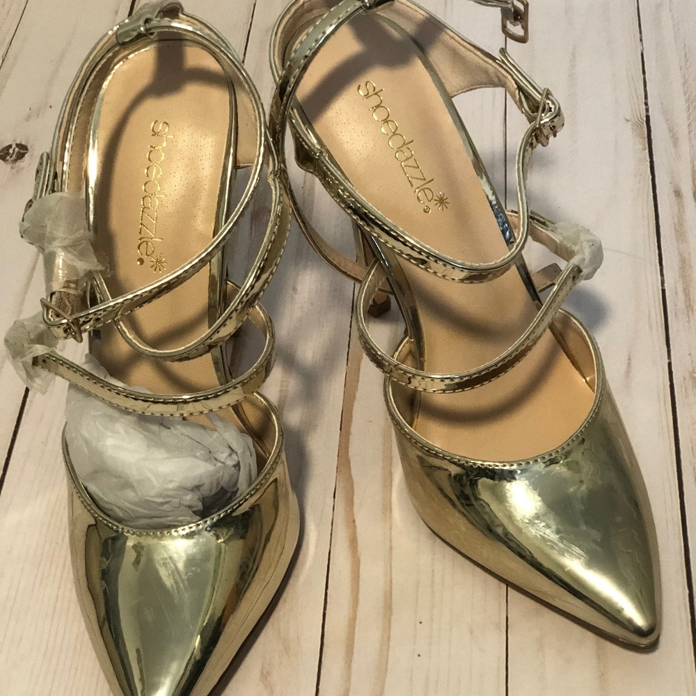 Shoedazzle Gold Pumps